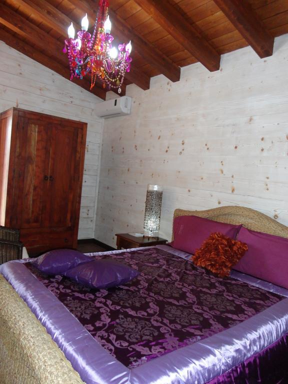 Agriturismo Tenuta San Giovanni Casale Leto SantʼAngelo Muxaro Rum bild