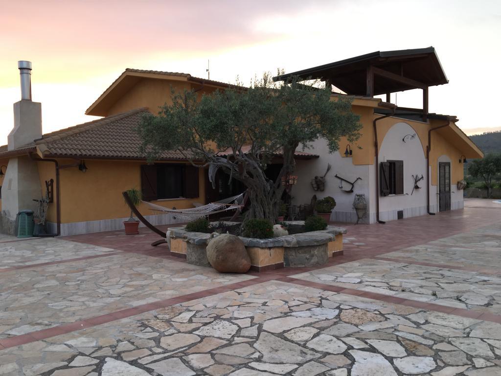 Agriturismo Tenuta San Giovanni Casale Leto SantʼAngelo Muxaro Exteriör bild